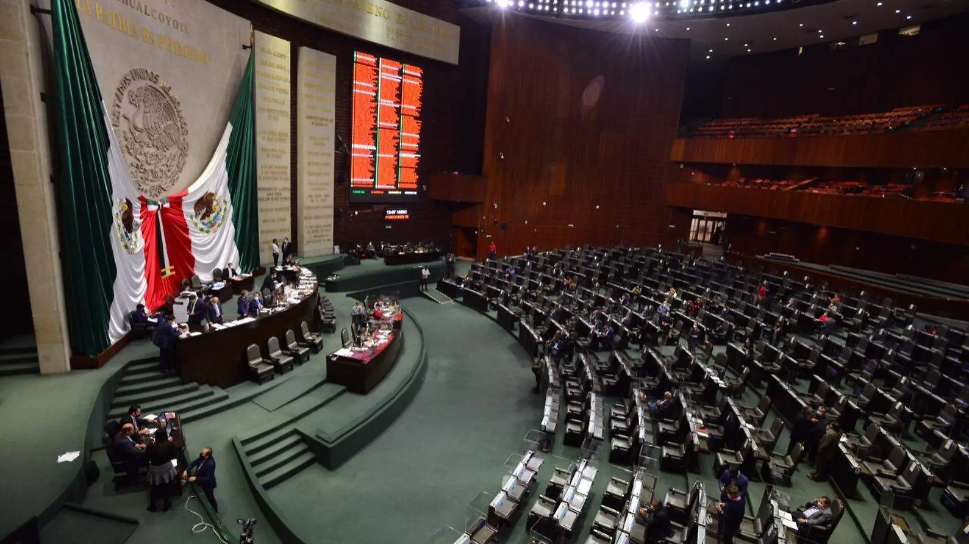 diputados banxico LAURA LOVERA